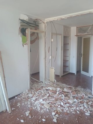 Demolición de tabique cocina baño suelo