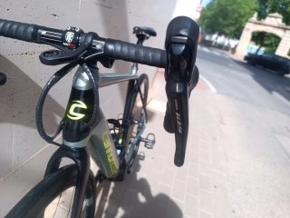 Bicicleta Eléctrica Cannondale Synapse