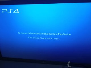 Consola PS4 + Mando + Juego F1 2017