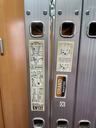 Escalera aluminio multiposición 5,8m EN131