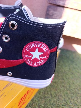 Converse Ctas Hi Negras y Rojas
