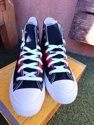 Converse Ctas Hi Negras y Rojas