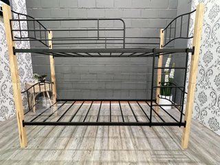 Litera Doble Cama de Madera y Metal 90x190cm