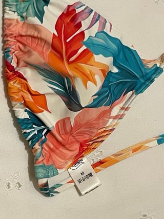 Bikini tropical favorecedor