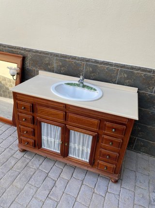 Mueble de baño madera y espejo