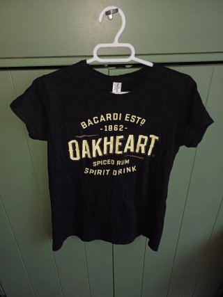 Camiseta Bacardi Oakheart Negra