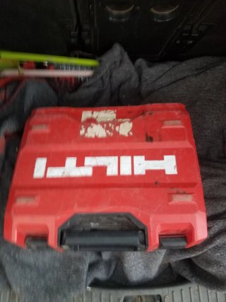 2 Cajas Hilti Roja