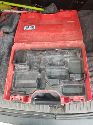 2 Cajas Hilti Roja