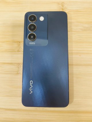 Vivo V40 SE