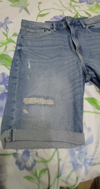 Vaqueros cortos desgastados Talla M