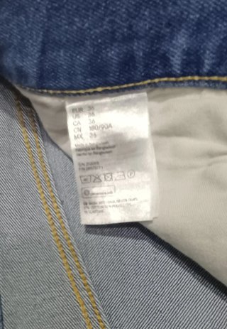 Vaqueros cortos desgastados Talla M