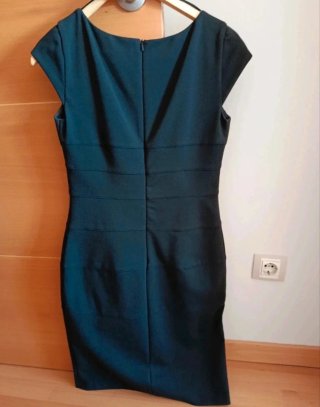 VESTIDO ENTALLADO