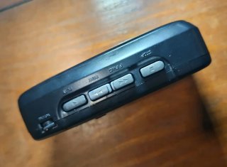 Walkman Aiwa HS-TA123 Radio Cassette Player