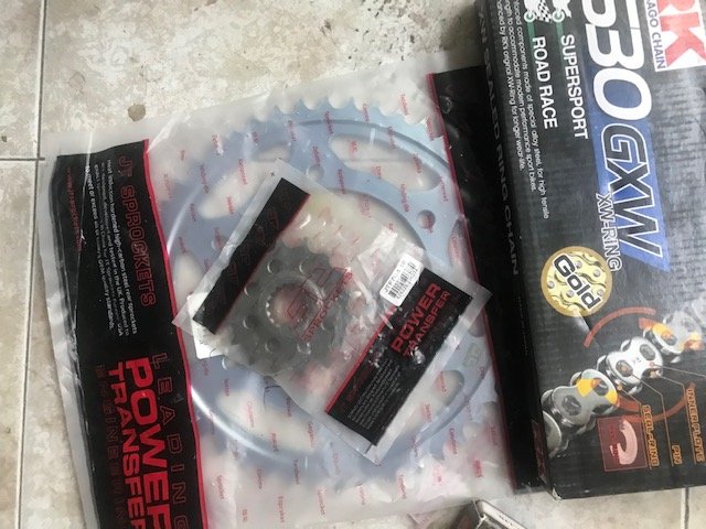 Kit Transmisión RK 530 GXW Oro