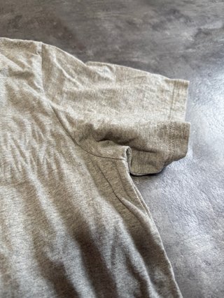 Camiseta Levi's Gris Logo Negro Talla XL