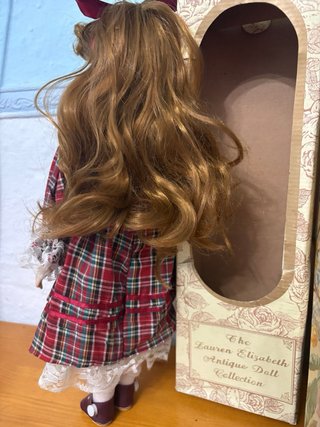 Bambole di porcellana Collezione Lauren Elizabeth