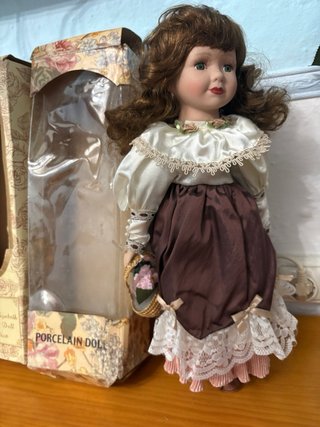 Bambole di porcellana Collezione Lauren Elizabeth