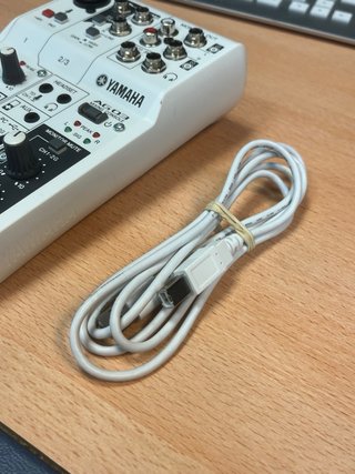 Mezclador Yamaha AG03 interfaz audio USB 3 canales