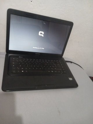 Portátil Compaq Negro