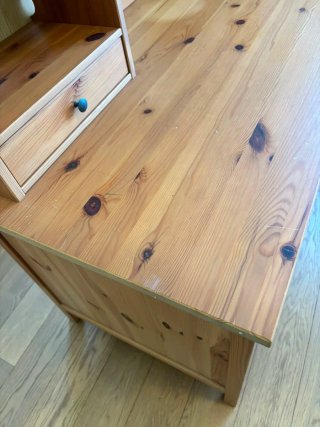 Escritorio IKEA HEMNES con alzada