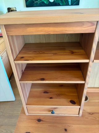 Escritorio IKEA HEMNES con alzada