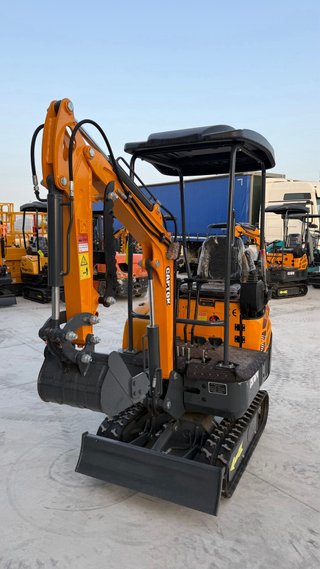 Mini Excavadora CAPTOK CK16PD 1600kg