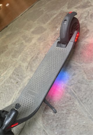 Monopattino Segway Ninebot ES2 + Lucchetto