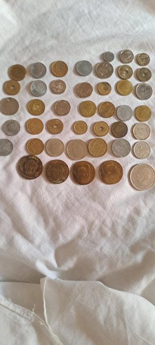 Lote de monedas antiguas y modernas