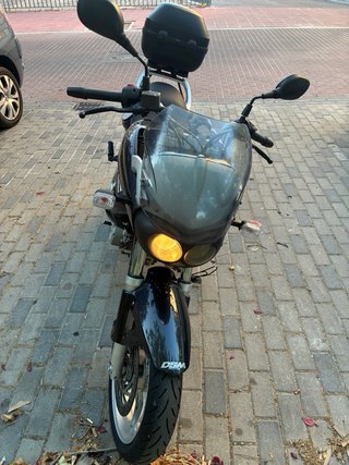 BMW F 650 Scarver Negra y Plata