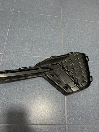 Moldura difusor trasera izquierda Audi A3 8V