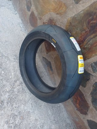 Neumático Pirelli Diablo Supercorsa 180/55 ZR 17