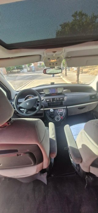 Peugeot 807 2009