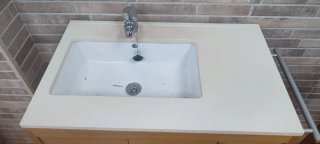 Mueble de baño madera y cristal en buen us