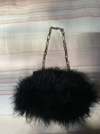 Bolso de mano o colgar con cadena y plumas
