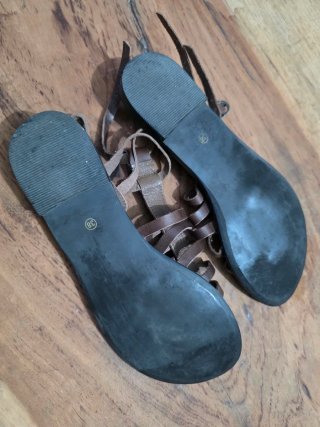 Sandalias Romanas Latinas Marrones