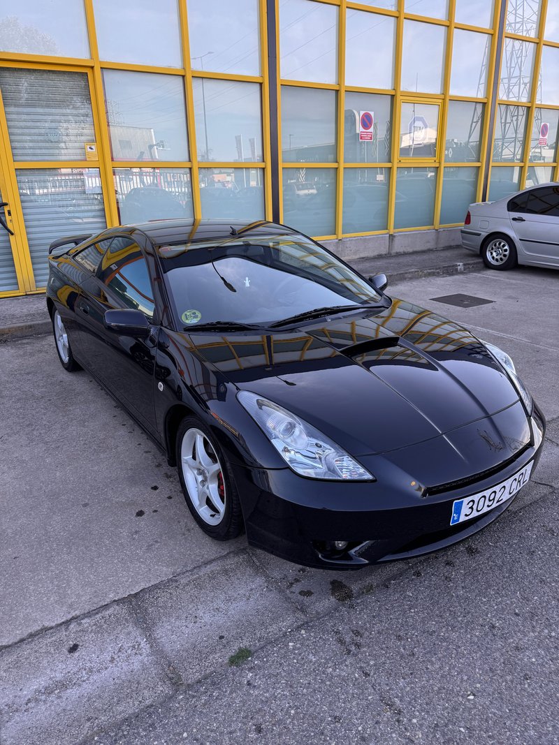Toyota Celica - foto 1