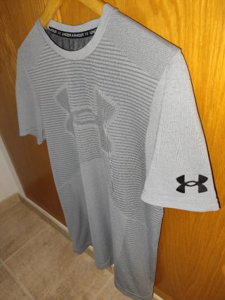 Camiseta Under Armour Heatgear M