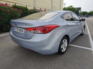 Hyundai Elantra 2011
