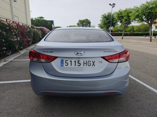 Hyundai Elantra 2011
