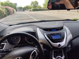 Hyundai Elantra 2011