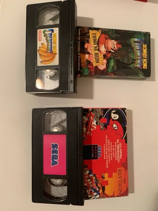 Películas VHS videojuegos Sega y Nintendo
