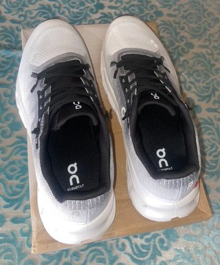 Zapatillas On Running Cloudswift Grises/Blancas