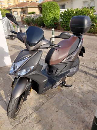 Kymco Agility City 125 Scooter Marrón/Gris