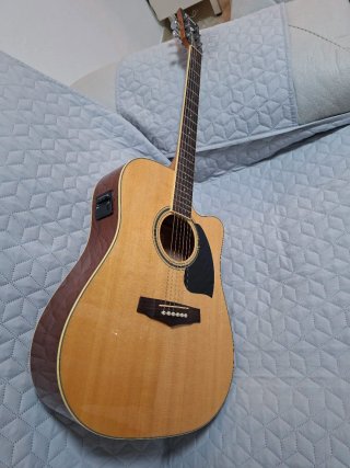 Guitarra electroacústica Ibanez
