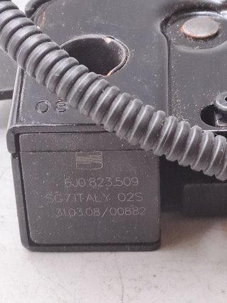 6J0823509 Cerradura puerta capot inf Seat Ibiza