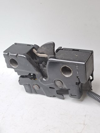 6J0823509 Cerradura puerta capot inf Seat Ibiza