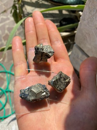 Pirite minerale grezzo