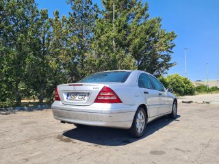Mercedes-Benz Clase C 2004 Automático