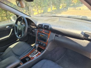 Mercedes-Benz Clase C 2004 Automático