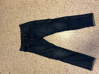 Pantalón con protecciones
